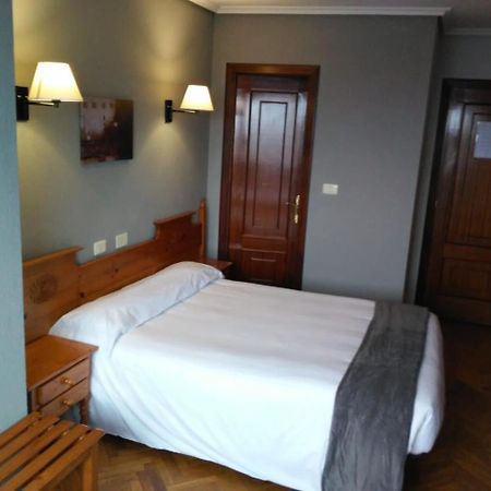 Hostal San Telmo Tui Exteriör bild