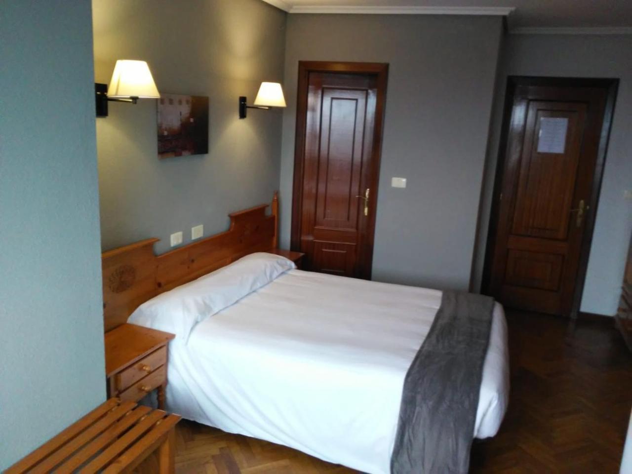 Hostal San Telmo Tui Exteriör bild